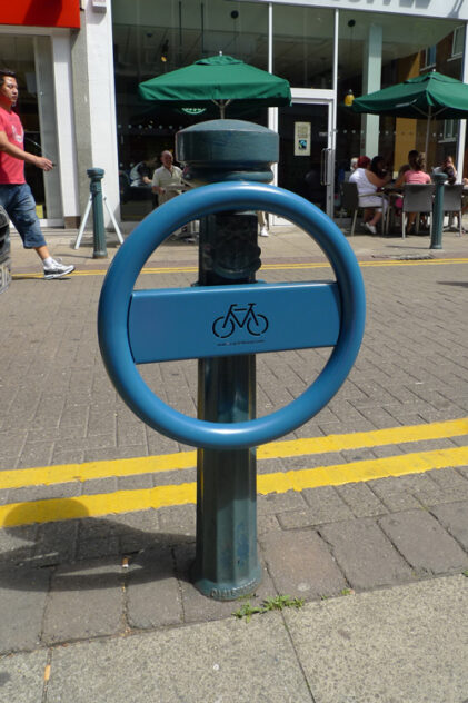 A blue Cyclehoop HD for bollards