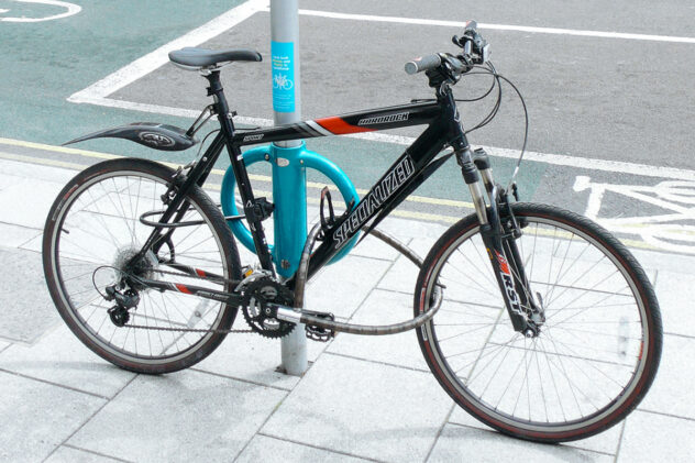 A bicycle attached to a Cyclehoop HD