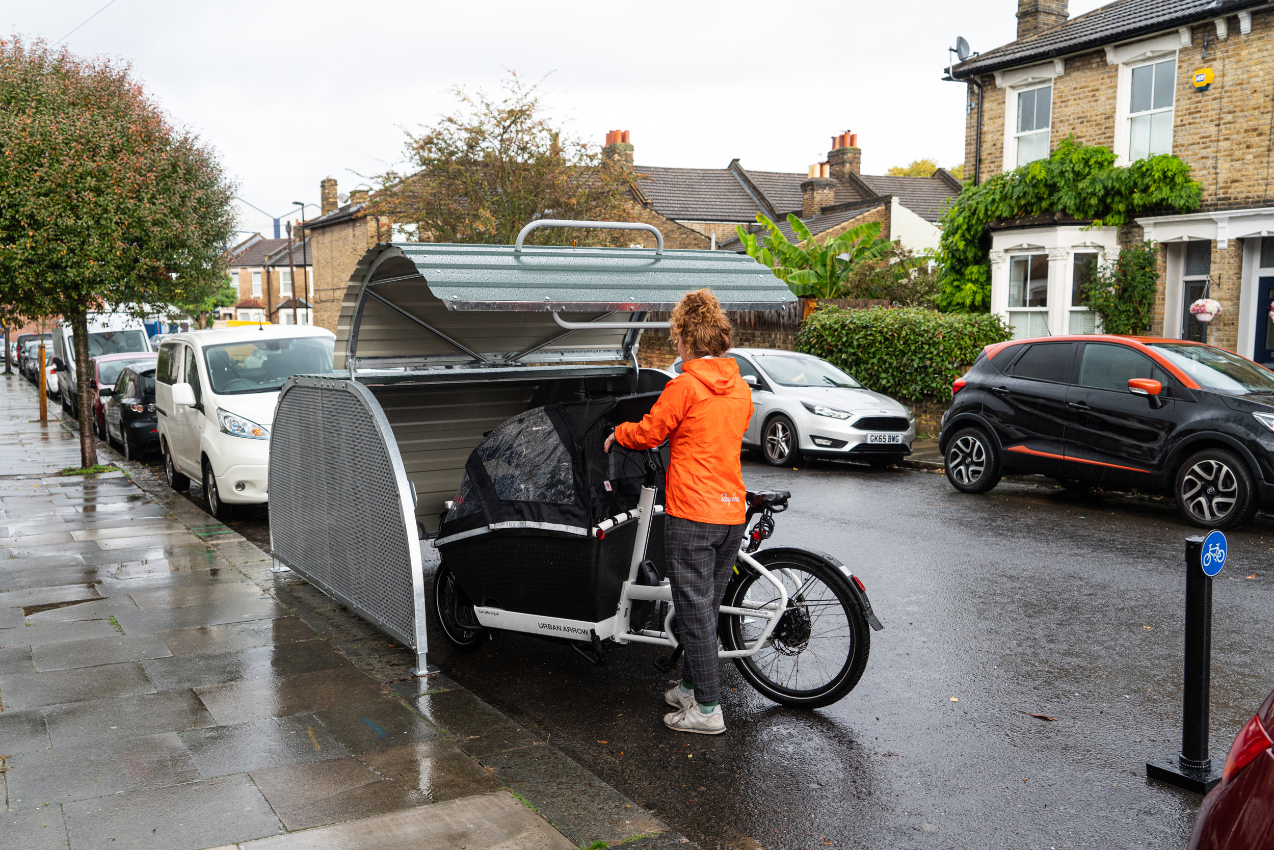 Cyclehoop store bike hangar