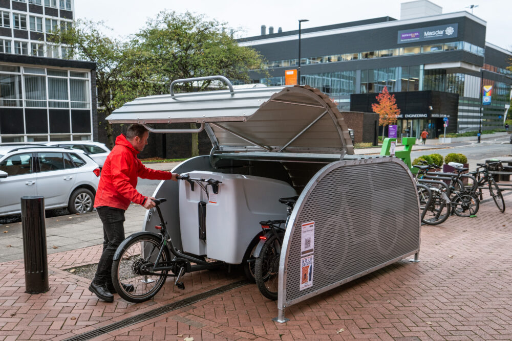 Man using cargo Bikehangar